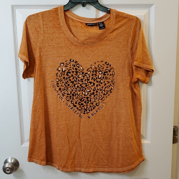 joei & i Orange Graphic Heart T-Shirt 1x - Picture 1 of 4